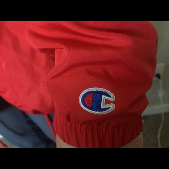 Red champion windbreaker button down - Picture 4 of 5